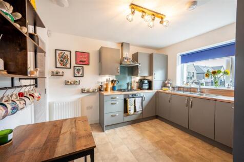 Kitchen (2).jpg
