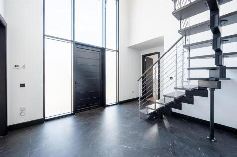 Hall (2).jpg
