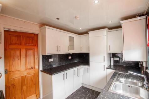 kitchen-1.jpg