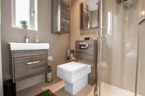 ensuite.jpg
