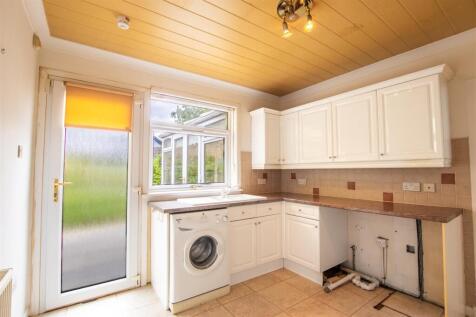 kitchen-1.jpg