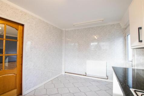 kitchen-1.jpg