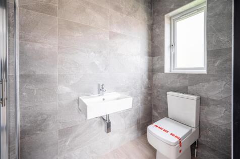 En Suite (5).jpg
