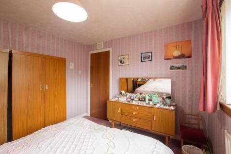 bedroom.one-1.jpg