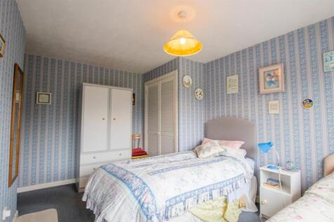 bedroom.2.jpg