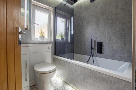 bathroom-2.jpg
