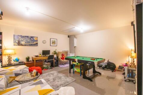 garage.familyroom.jpg