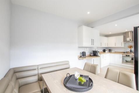 kitchen-2.jpg