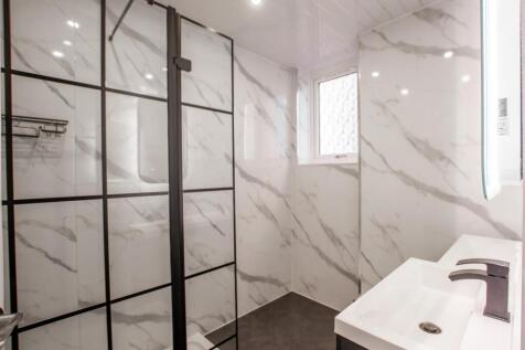 bathroom-1.jpg