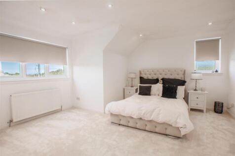 main.bedroom.jpg
