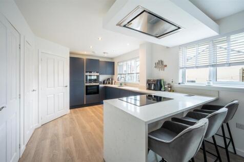 Kitchen Dining (1).jpg