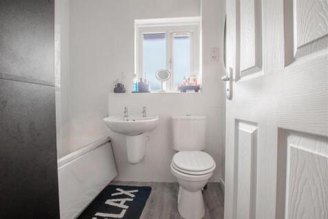 bathroom-1.jpg