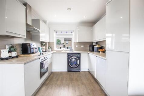 kitchen-2.jpg