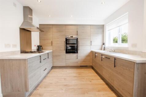 kitchen-2.jpg