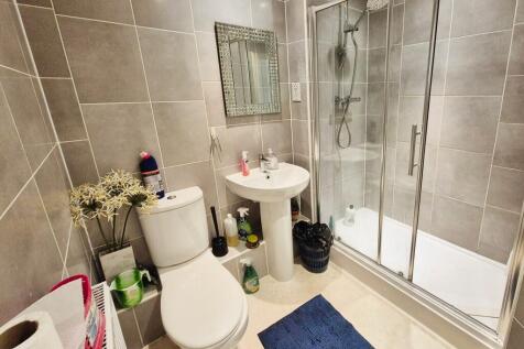 En-Suite Shower R...