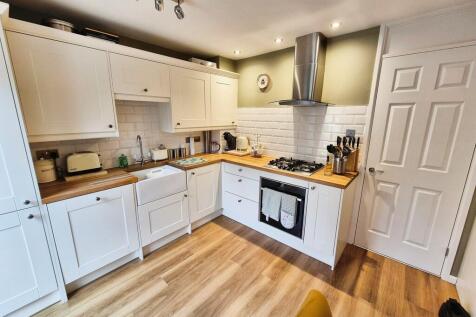 Kitchen/Breakfast...