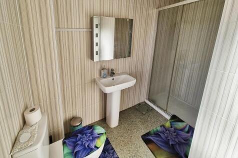 En-Suite Shower R...