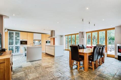 Kitchen/Dining Ro...