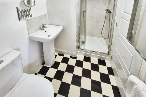 En-Suite Shower R...