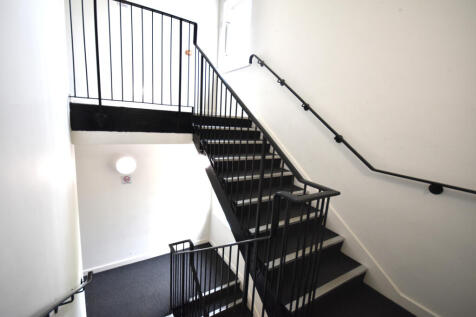 Entrance stairs 4 flights