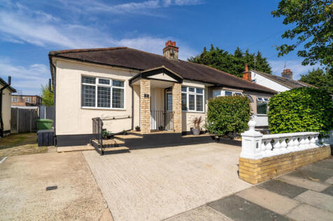 2 Bedroom Double Fronted Bungalow for Sale