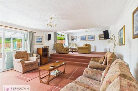 Lounge Dining Room