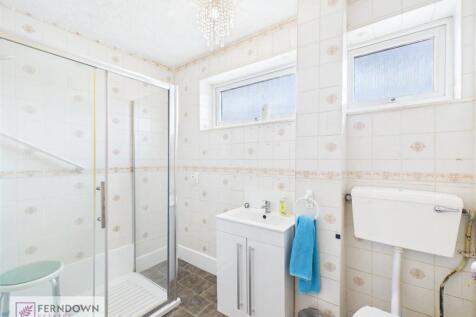 Family Shower Room