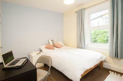 w-Kirkstall-bed-0212.jpg