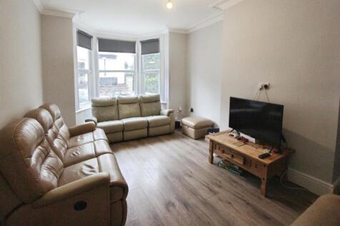 9dcbfb7e-Lounge.JPG
