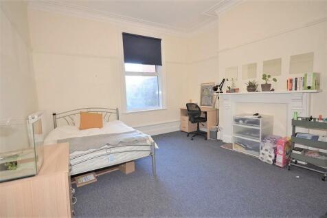 47-broomgrove-rd-bedroom-1.990x0.jpg