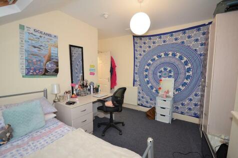4_-47-broomgrove-rd-bedroom-8.990x0.jpg