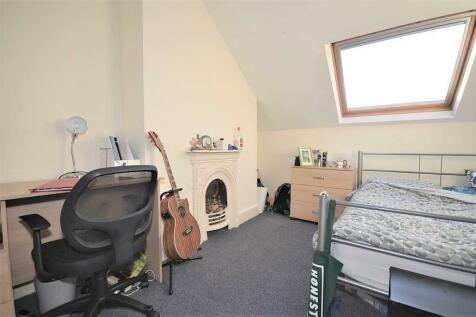 47-broomgrove-rd-bedroom-8.990x0.jpg