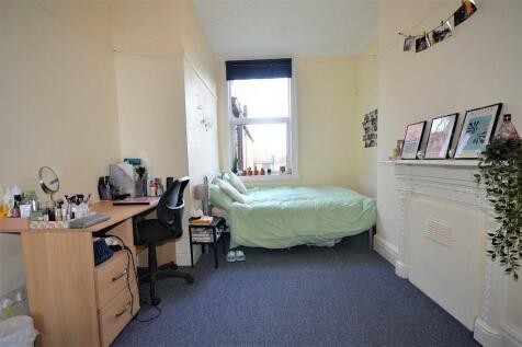 z-47-broomgrove-rd-bed-4.990x0.jpg