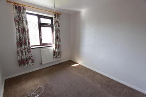 Bedroom 2.JPG