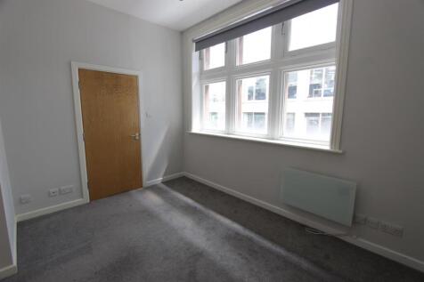 Bedroom 1.JPG