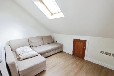 50194ce1-Living 20Room.JPG