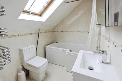 15c39431-Bathroom.JPG