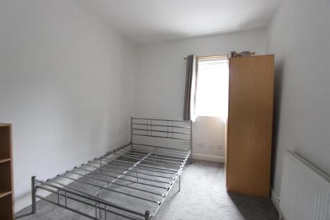 4. Bedroom 2 .JPG