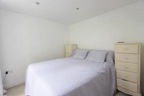 3. Bedroom 1 .jpg