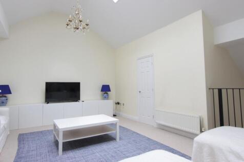 6. sitting room.jpg