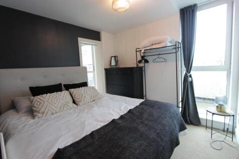 Bedroom.JPG