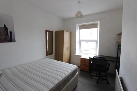 Bedroom 1.JPG