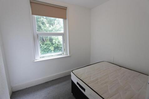 Bedroom 2.JPG