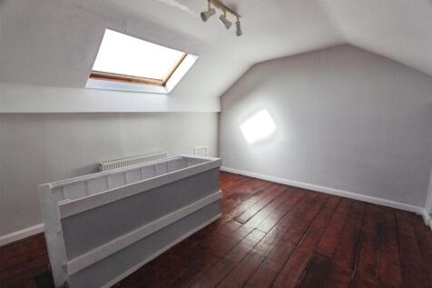 b0a57367-Attic.JPG