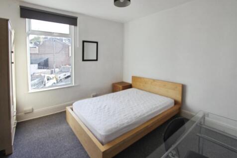 576d0347-Bed 202.JPG