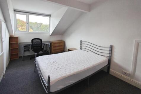 3bf864c5-Attic 20Bedroom.JPG