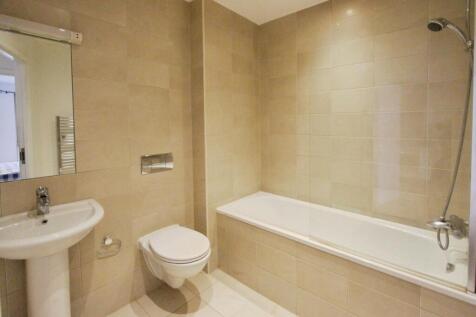 642d1672-Bathroom.JPG