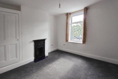 b165168e-Bedroom 201.JPG