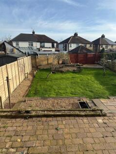 Steneton rear garden.jpg