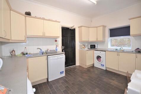 47-broomgrove-rd-utility-room.990x0.jpg
